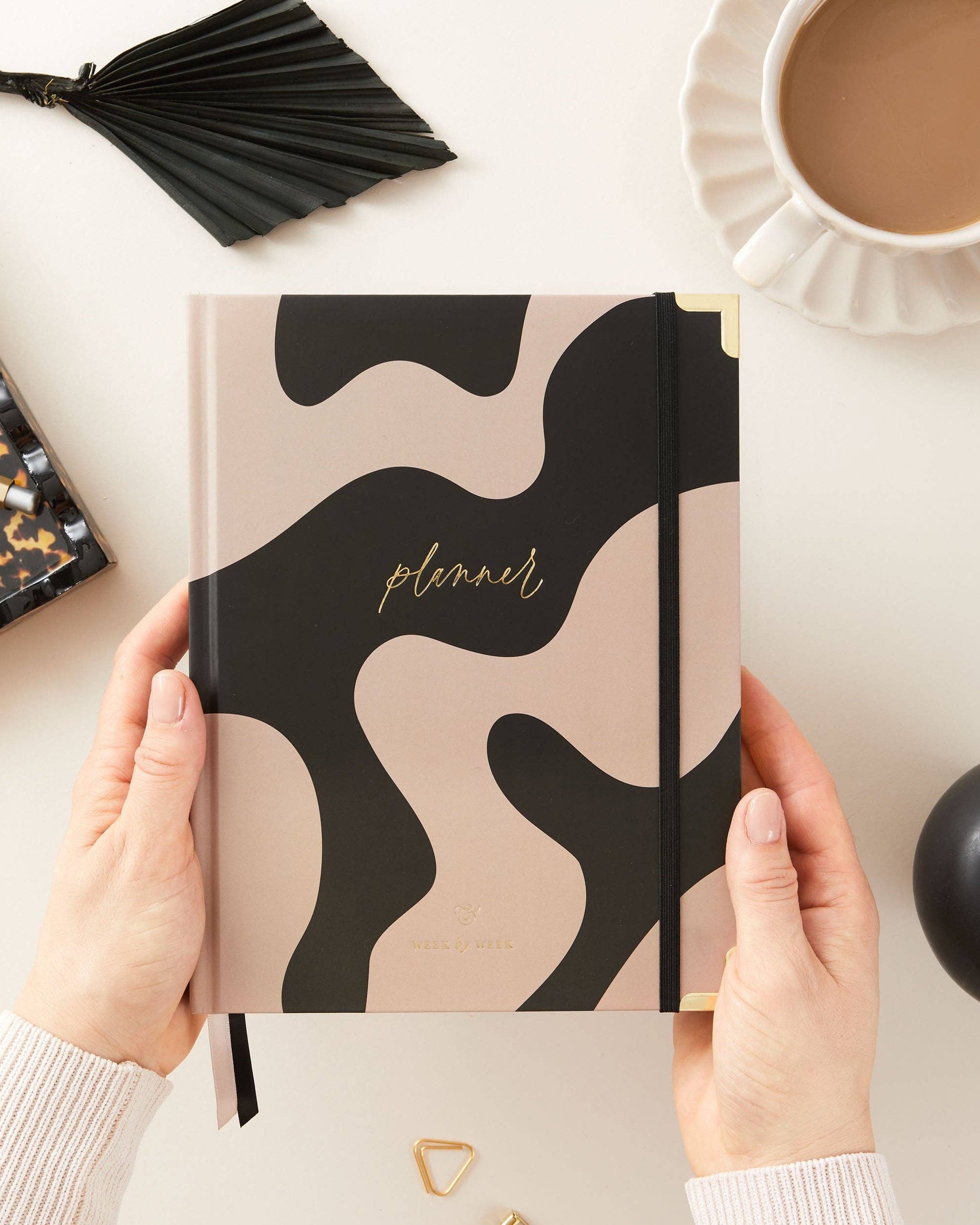 Undated Weekly Planner - Curve