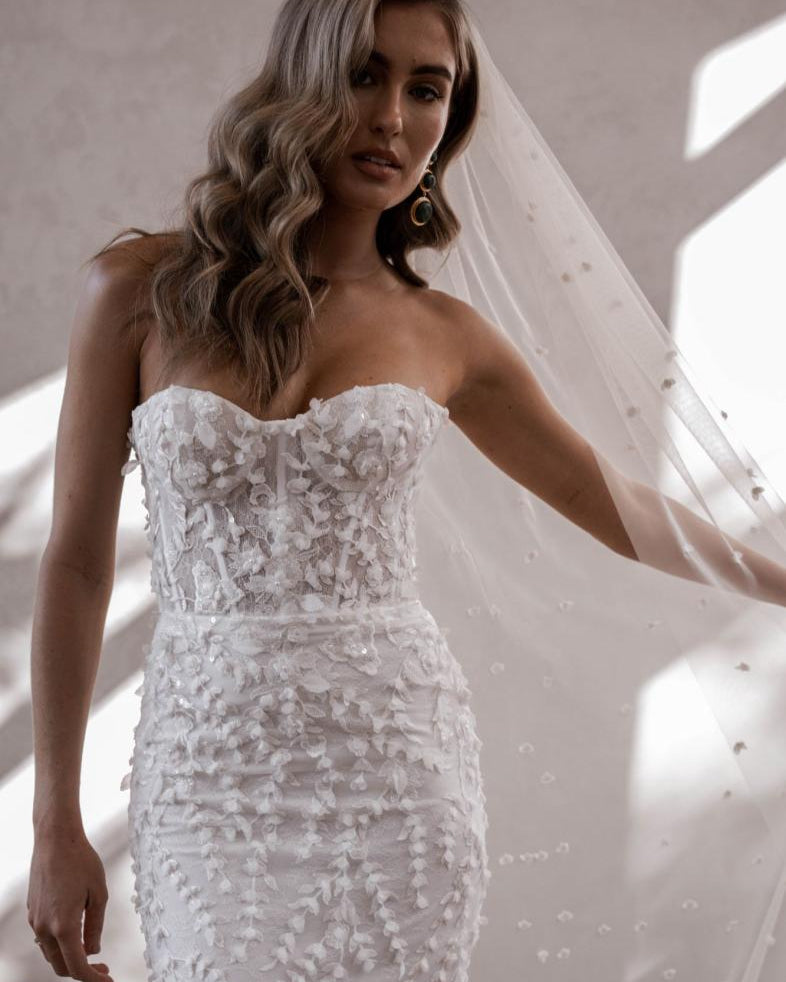 MADE WITH LOVE HARLOW VEIL| HEART VEIL| PETAL VEIL| MWL VEIL|MWL POSIE WEDDING DRESS| WEDDING VEIL