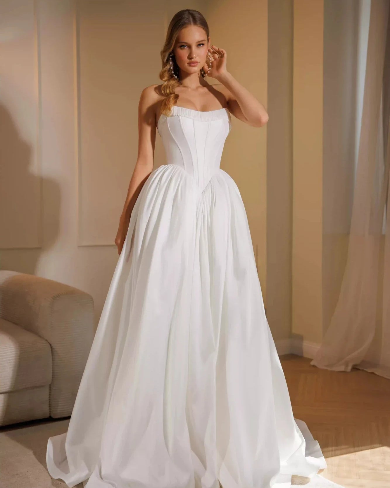 Delphyne wedding dress by Natalia Romanova