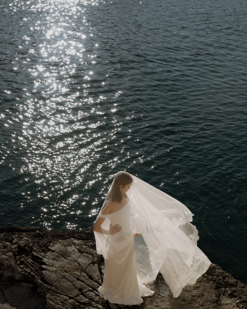Duke wedding dress side view