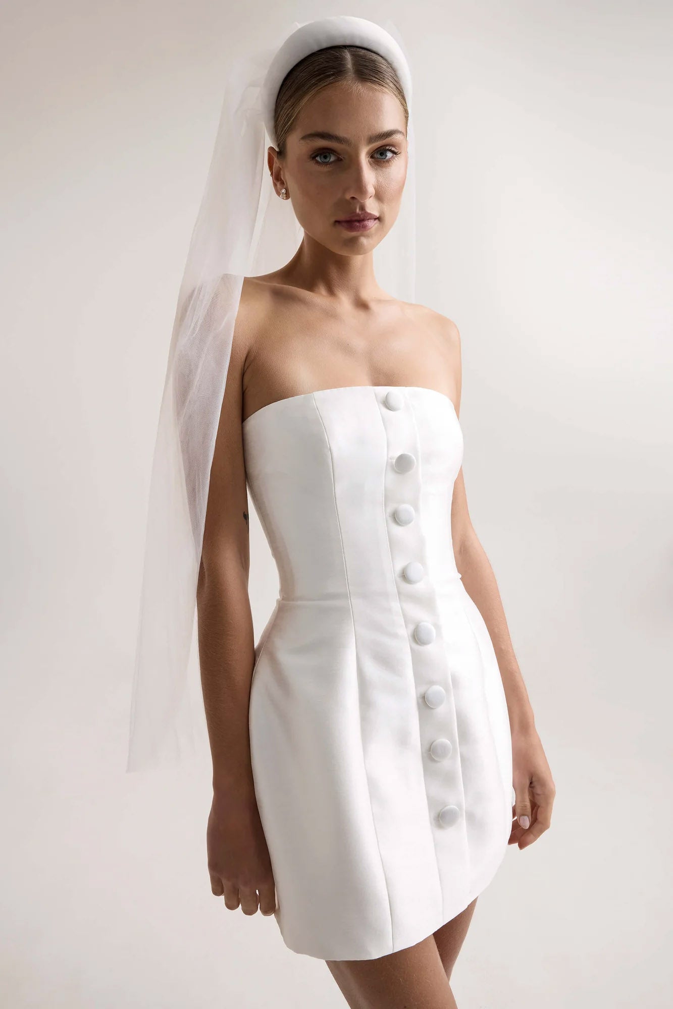 VALENTINA VEIL