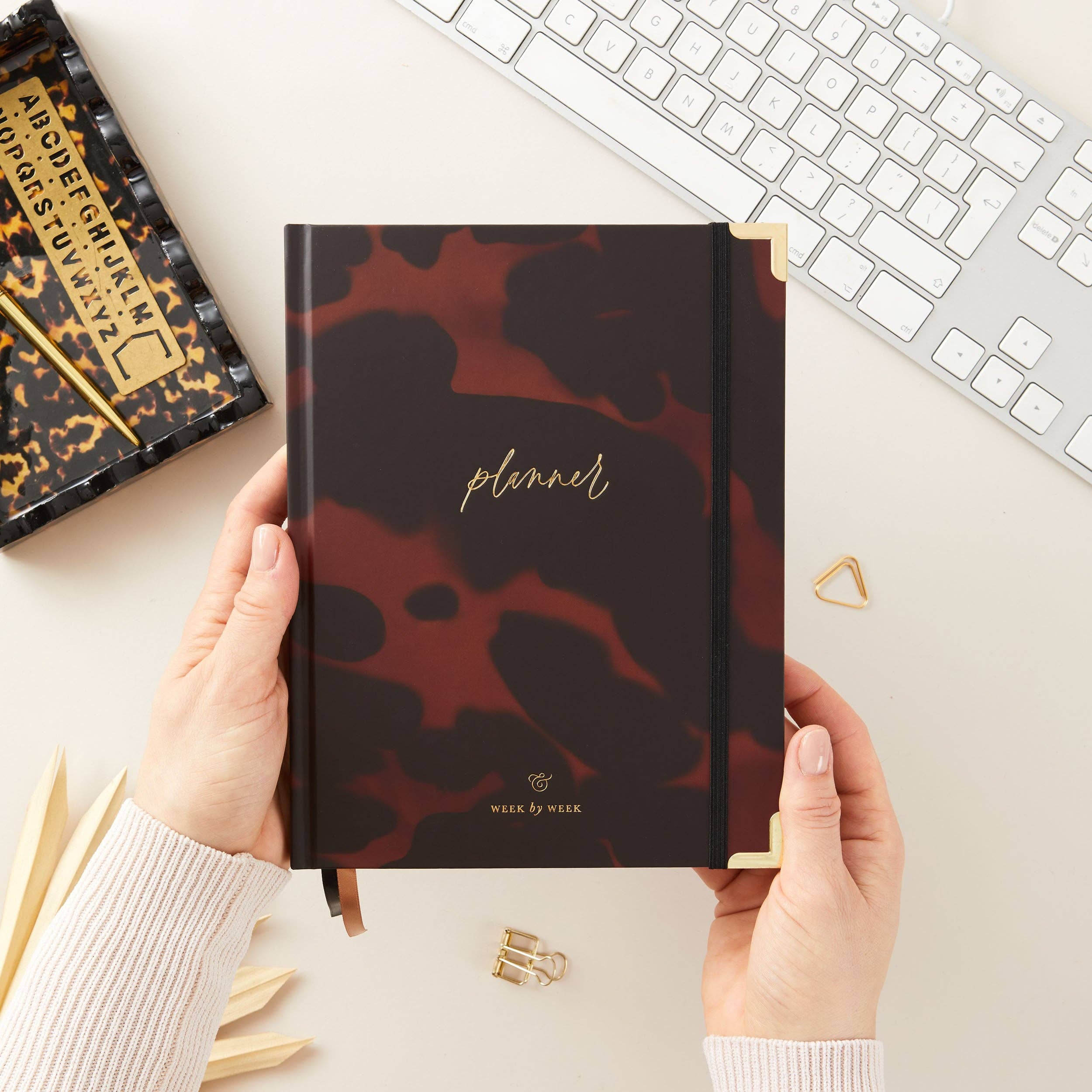 Undated Weekly Planner - Tortoise - diary gift for her