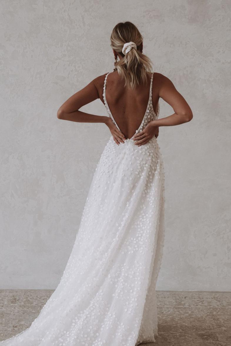 LOUIE FLOWY