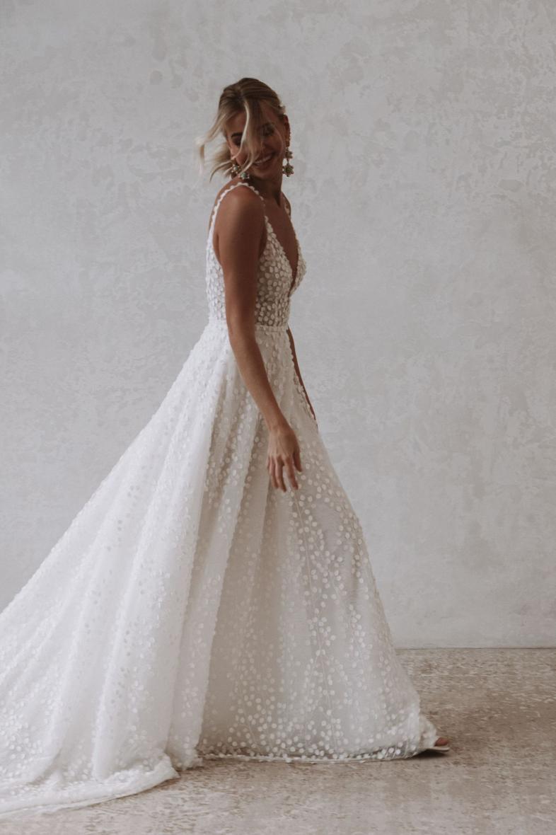 LOUIE FLOWY