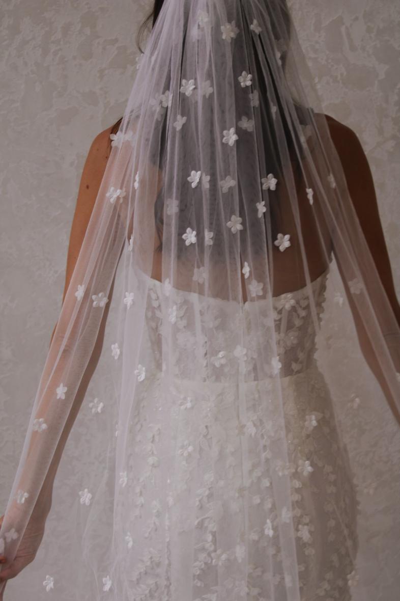 POSIE VEIL