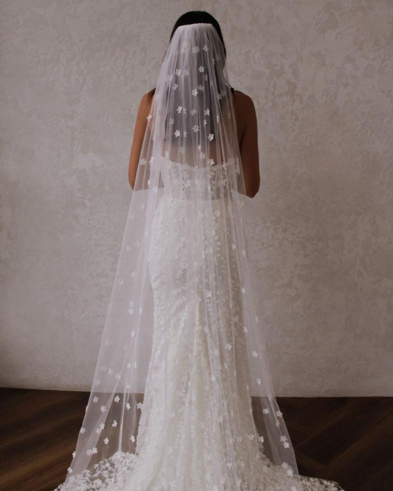 POSIE VEIL