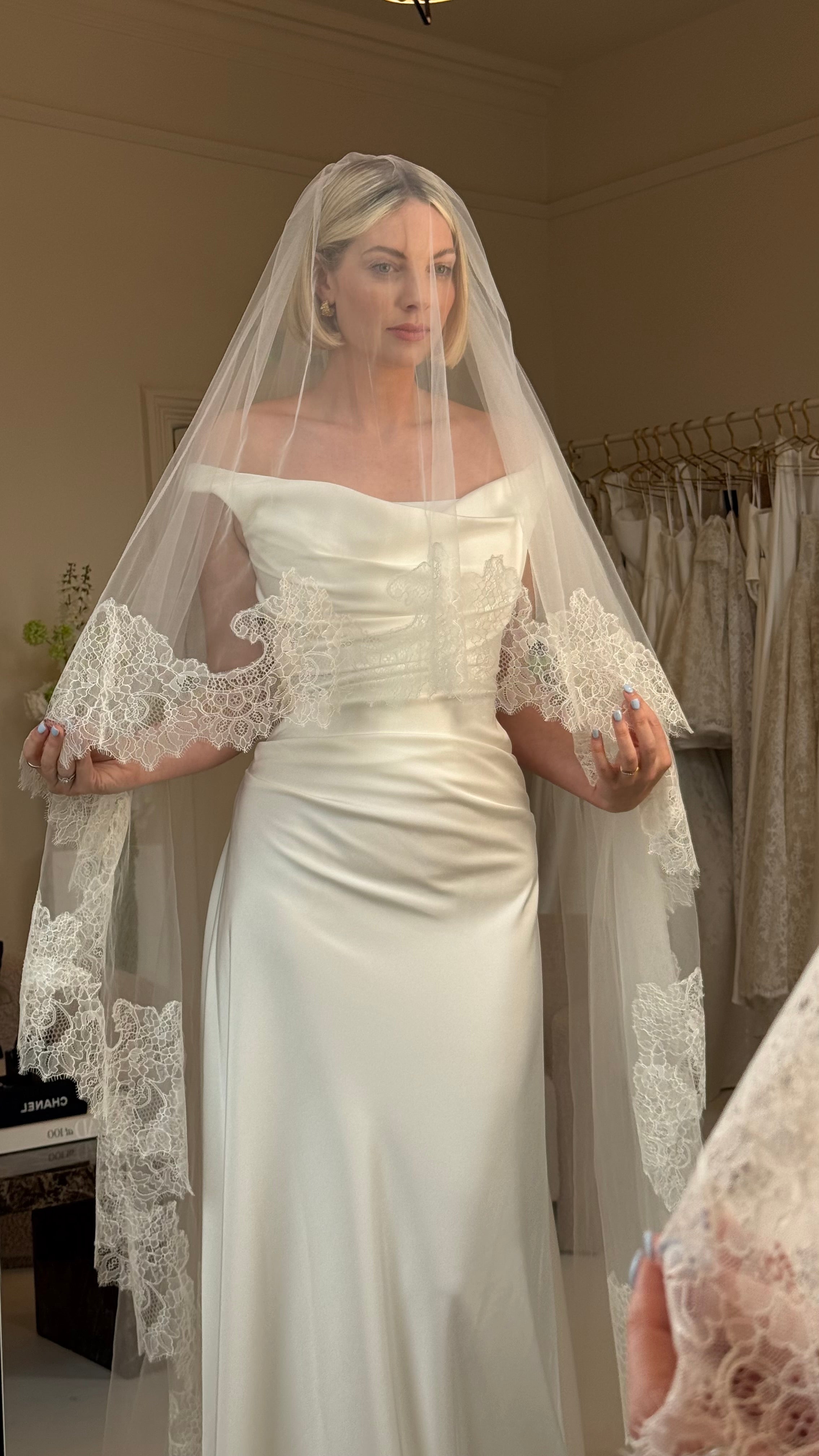 FENMORE VEIL