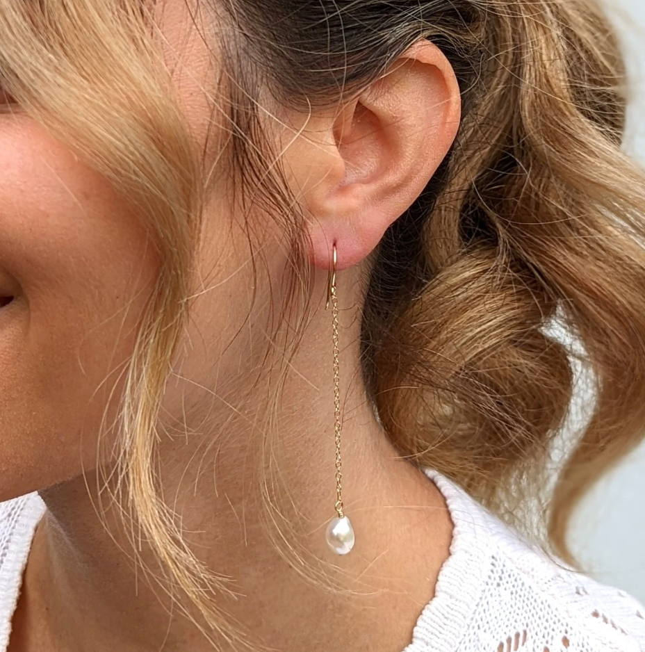 KIRI & BELLE | ALINA LONG CHAIN PEARL EARRINGS