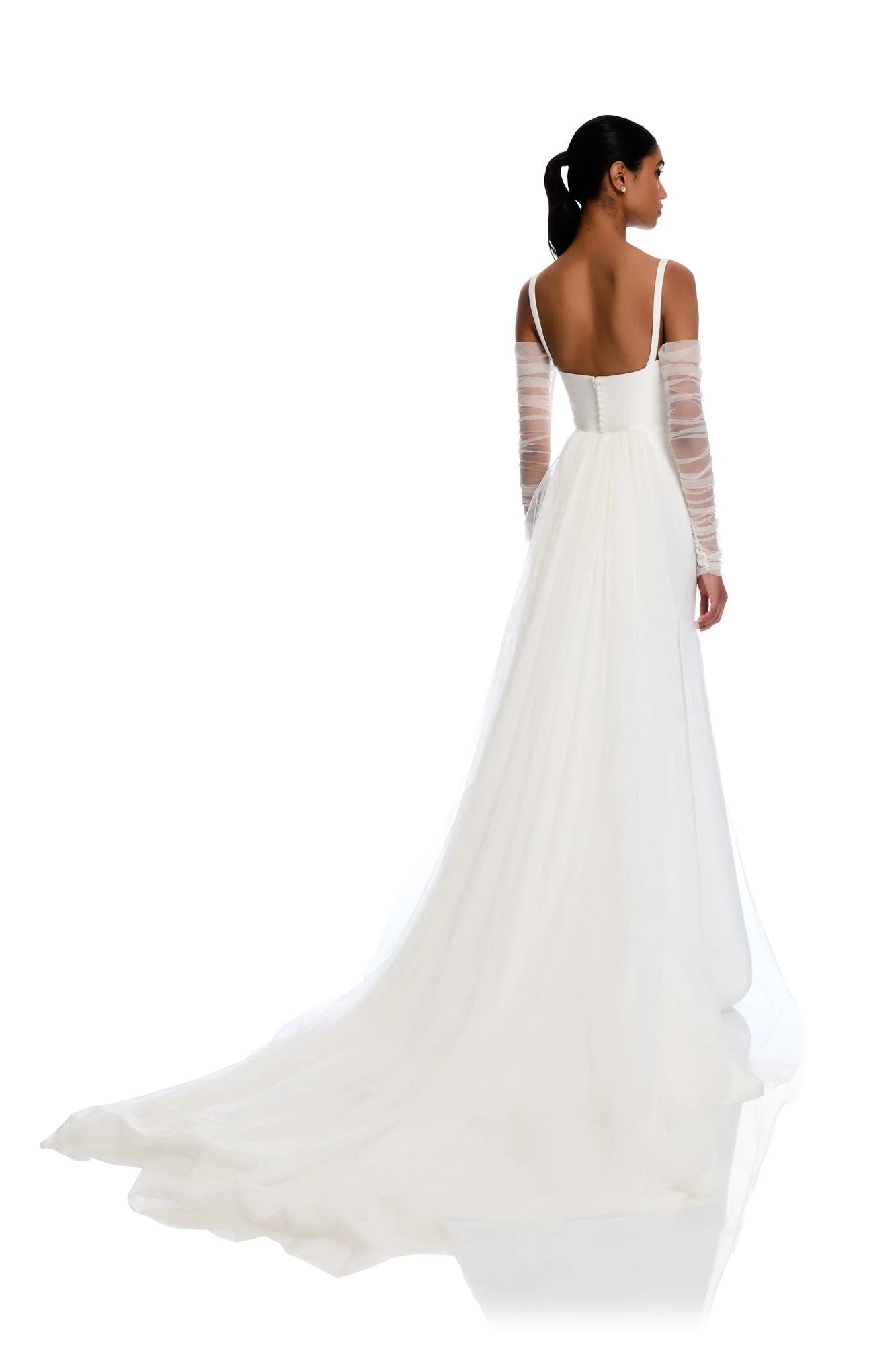 ARTA DETACHABLE TULLE TRAIN