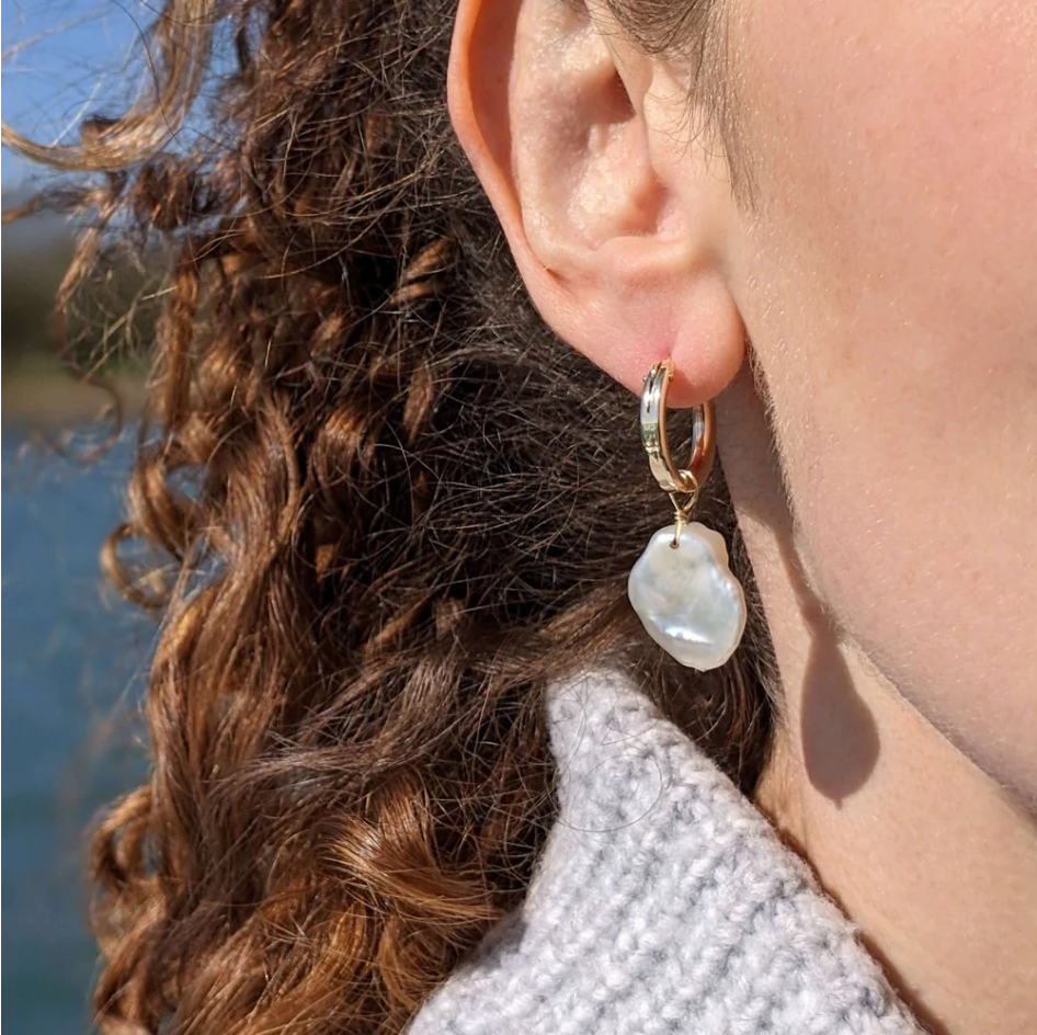 KIRI & BELLE | CLEMMIE PETAL PEARL EARRINGS