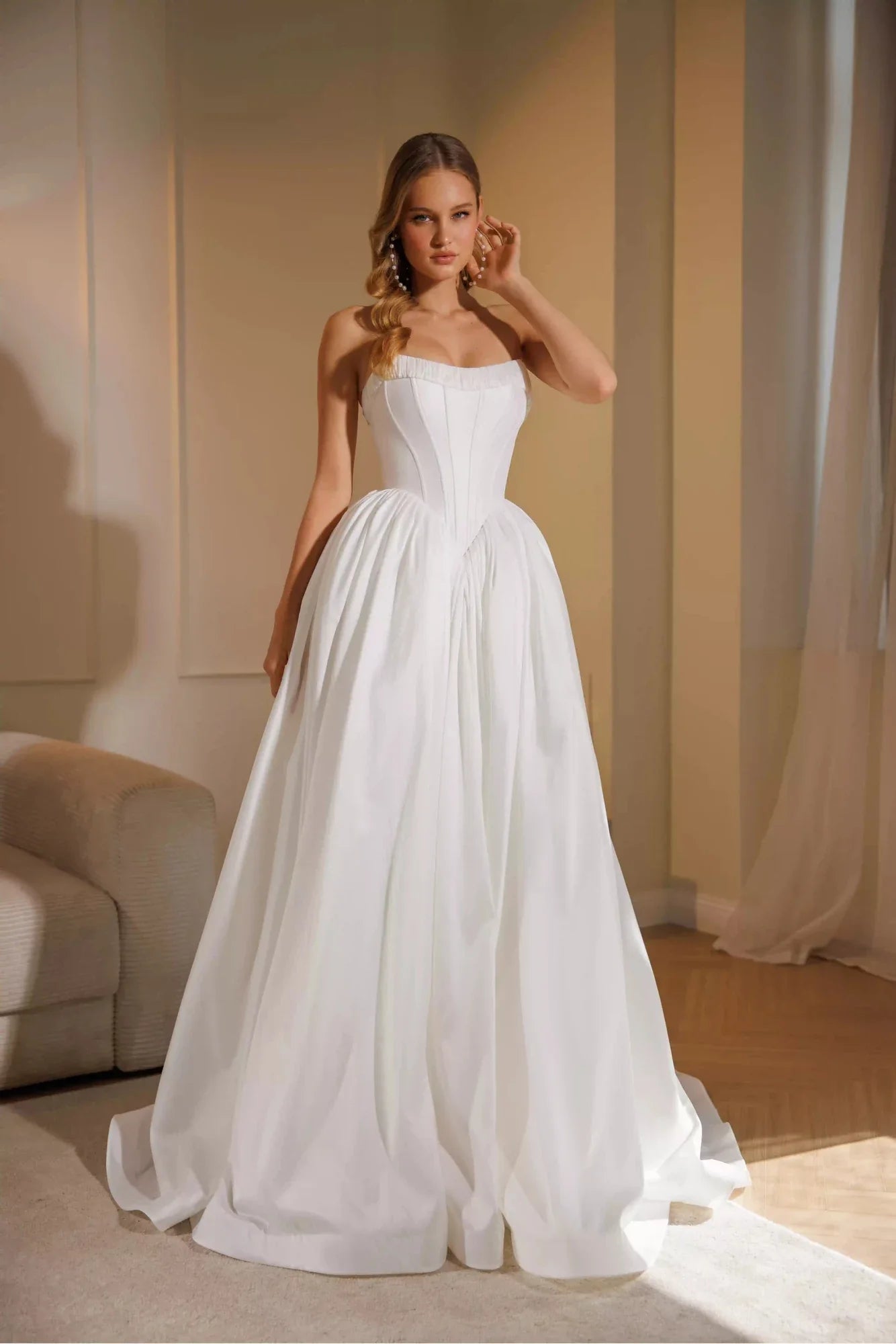 Delphyne wedding dress by Natalia Romanova