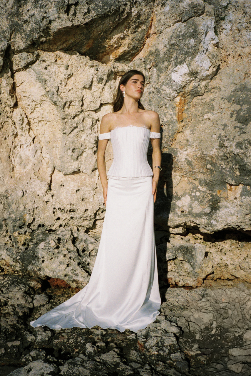 Duke wedding dress lace trim bodice detail