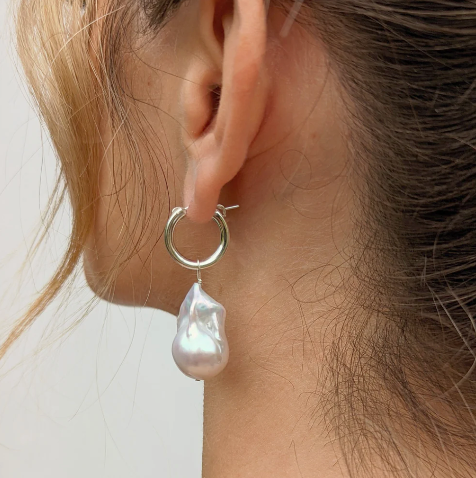 KIRI & BELLE | DAPHNE LARGE BAROQUE PEARL EARRINGS