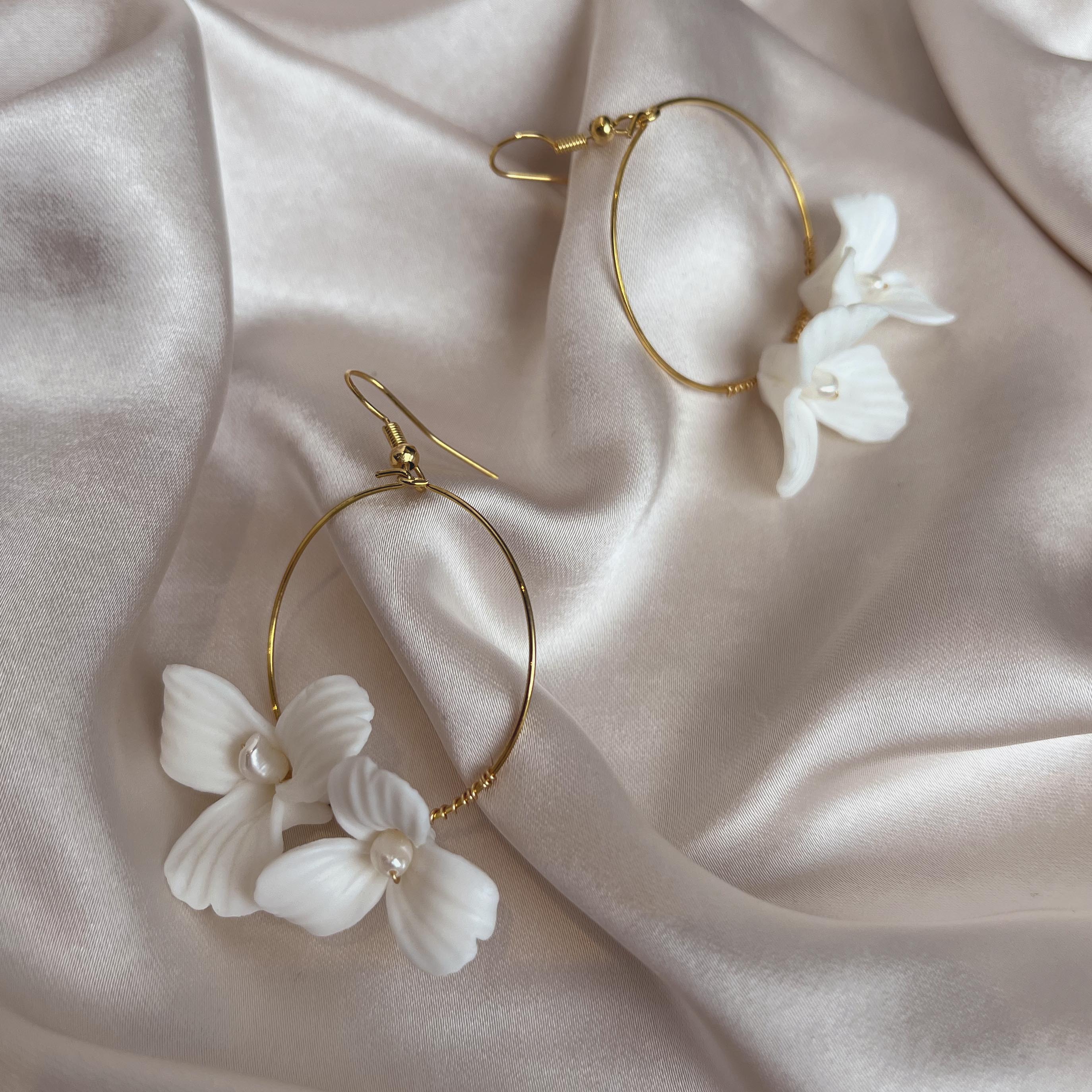 LILY PORCELAIN HOOP EARRINGS