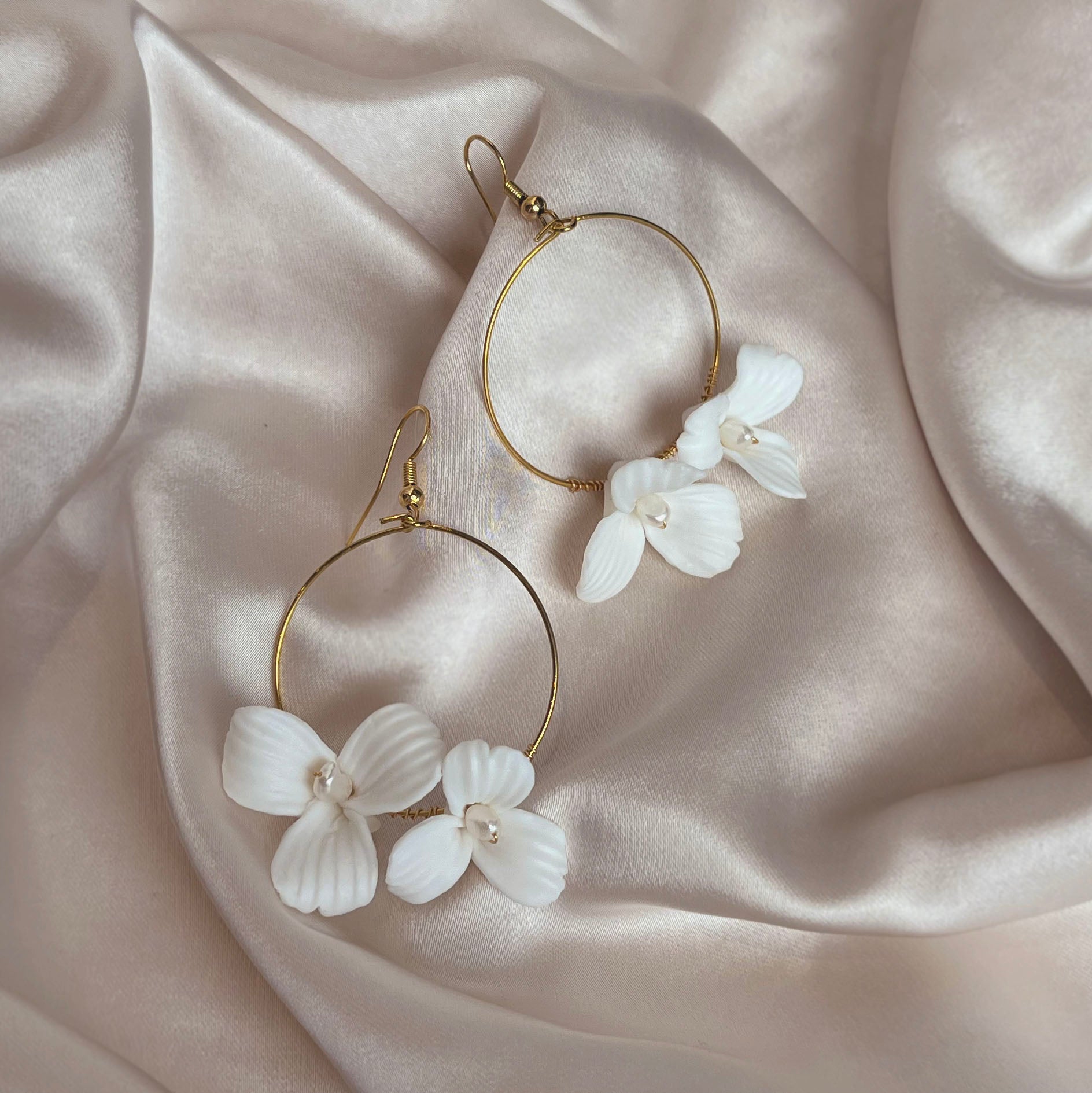 LILY PORCELAIN HOOP EARRINGS
