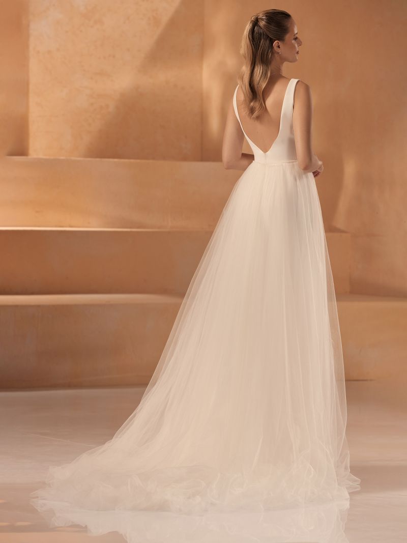 SPLIT TULLE OVERSKIRT