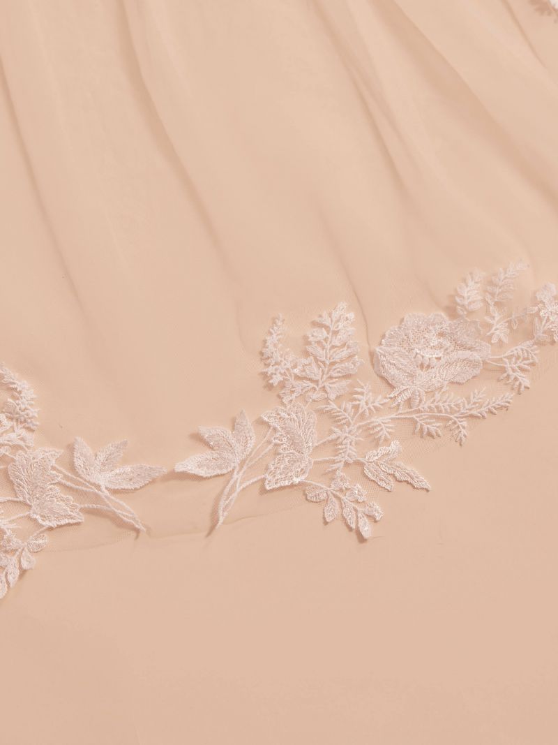 VEIL WITH SCATTERED LACE DETAIL | 300CM