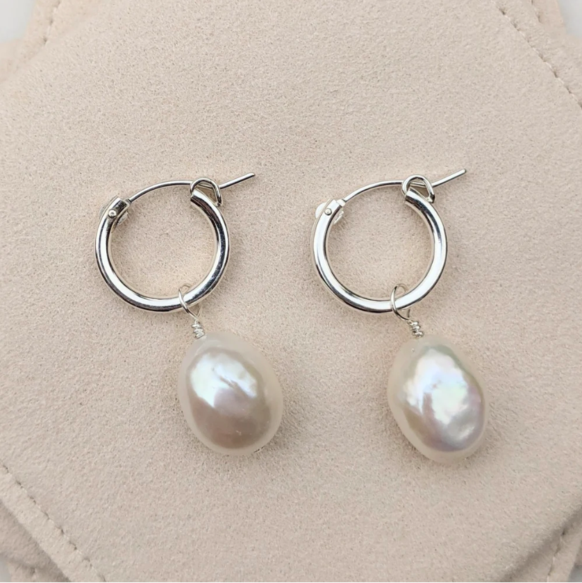 KIRI & BELLE | SIA BAROQUE PEARL HOOP EARRINGS Sterling Silver