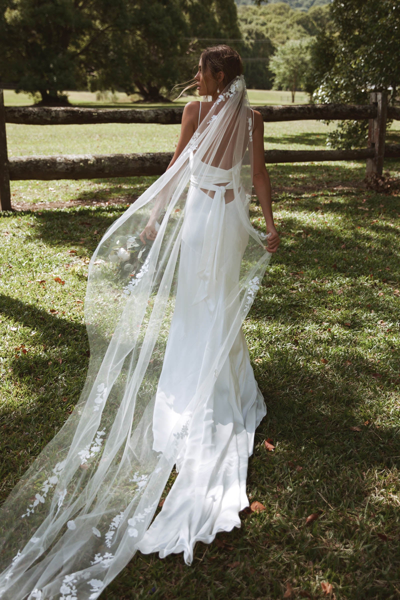 Grace Loves Lace BELLE LUEUR BRIDAL