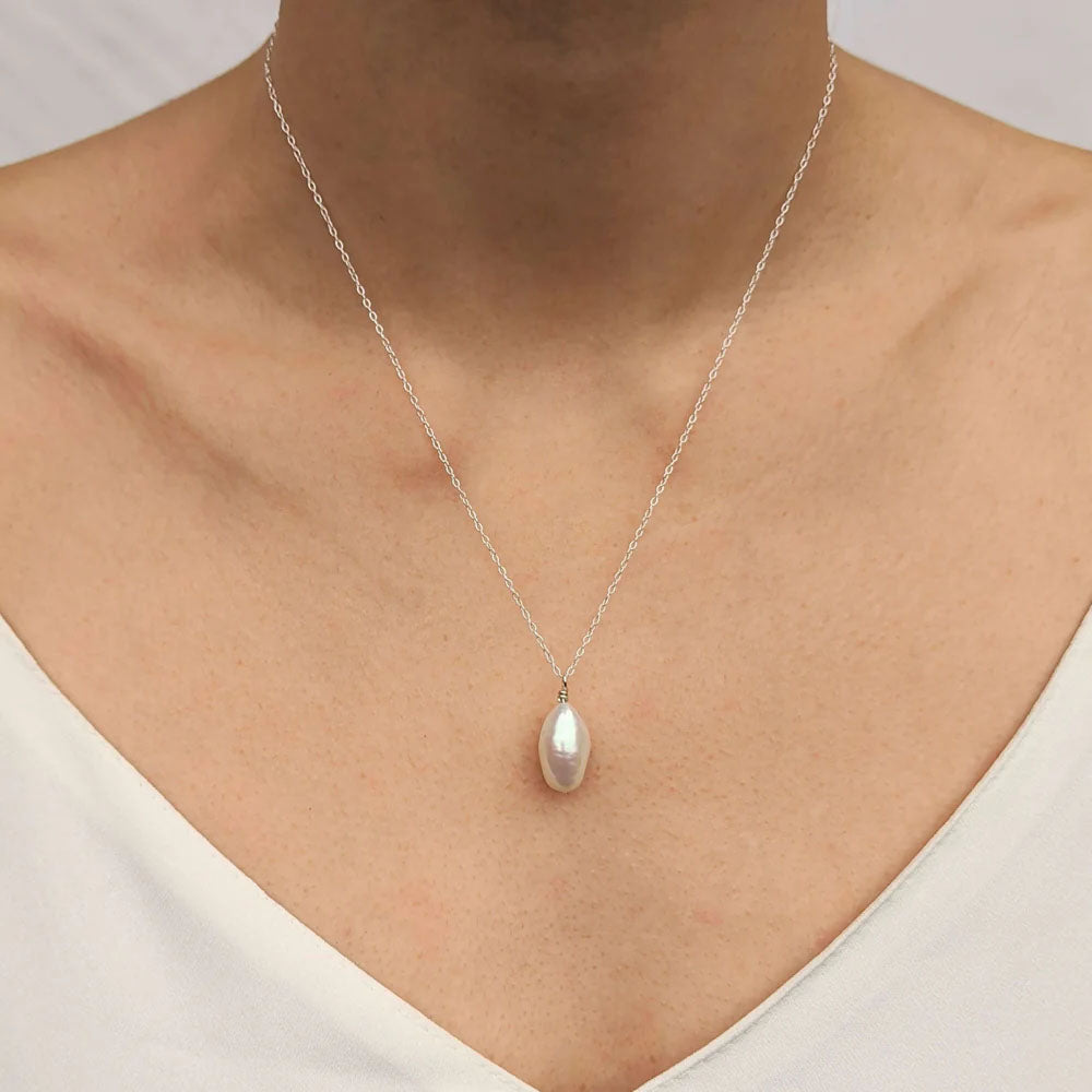 KIRI & BELLE | FLORENCE BAROQUE PEARL PENDANT NECKLACE