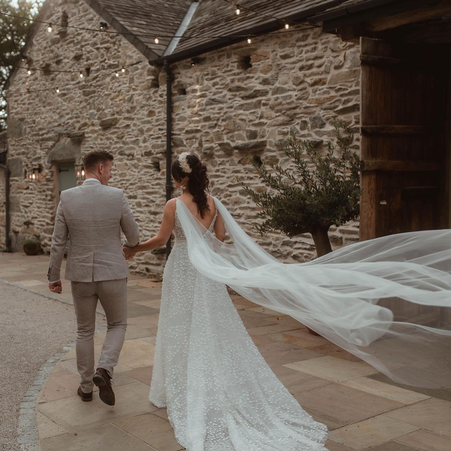 PLAIN CAPE VEIL Ivory